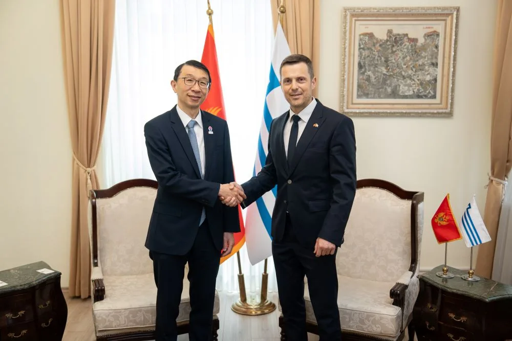 Mujović sa Imamurom: Iskustva Japana vrijedna za dalje unapređenje infrastrukture i održivi razvoj Podgorice 10 Mujović sa Imamurom: Iskustva Japana vrijedna za dalje unapređenje infrastrukture i održivi razvoj Podgorice