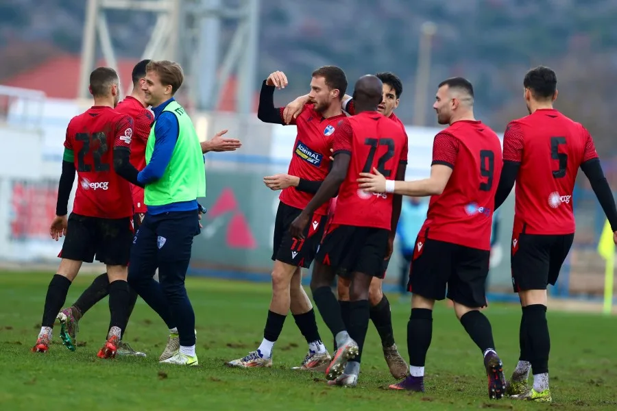 Dečić u Tuzima dočekuje Sileks