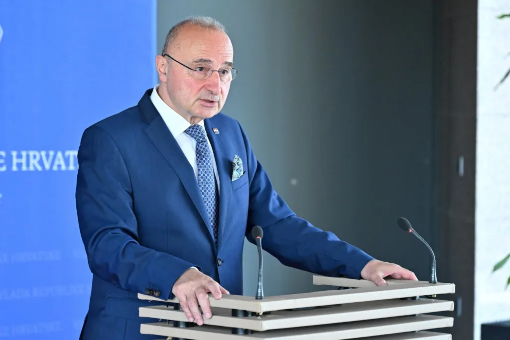 Grlić Radman posjetio paviljon Crne Gore u Osaki: Članstvo Crne Gore u EU nacionalni interes Hrvatske