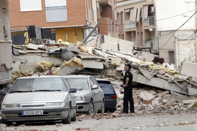 Južnu Španiju pogodio zemljotres magnitude 5,3, srušio se krov na aerodromu