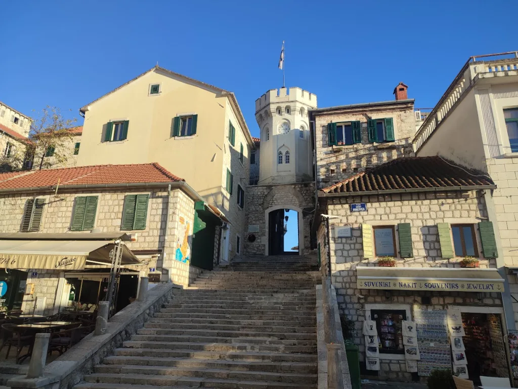 TO Herceg Novi naplaćuje izletničke takse za lokalitet Stari grad 2 TO Herceg Novi naplaćuje izletničke takse za lokalitet Stari grad
