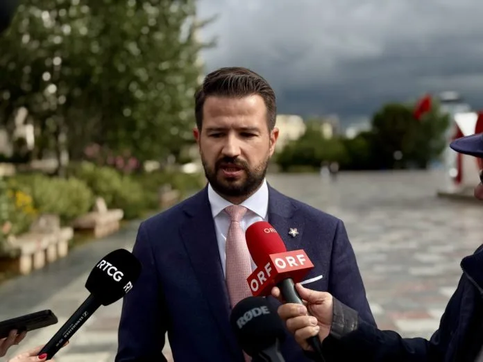 Milatović: Crna Gora i Hrvatska u dobronamjernoj atmosferi da rješavaju otvorena pitanja 10 Milatović: Crna Gora i Hrvatska u dobronamjernoj atmosferi da rješavaju otvorena pitanja