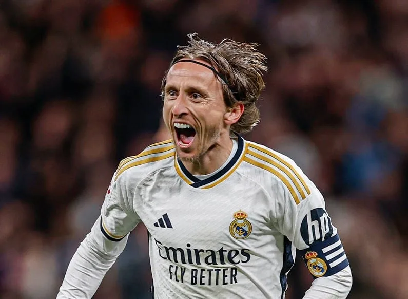 Modrić o Huijsenu: Izgleda kao da će biti legenda Reala