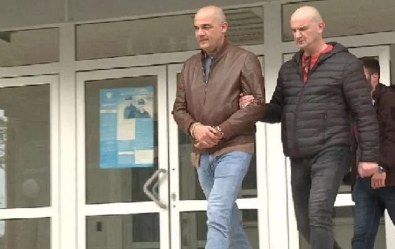 Božović preko Skaja pisao Ojdaniću: Bio sam na Odboru za bezbjednost, pa nisam kriptu nosio 8 Božović preko Skaja pisao Ojdaniću: Bio sam na Odboru za bezbjednost, pa nisam kriptu nosio