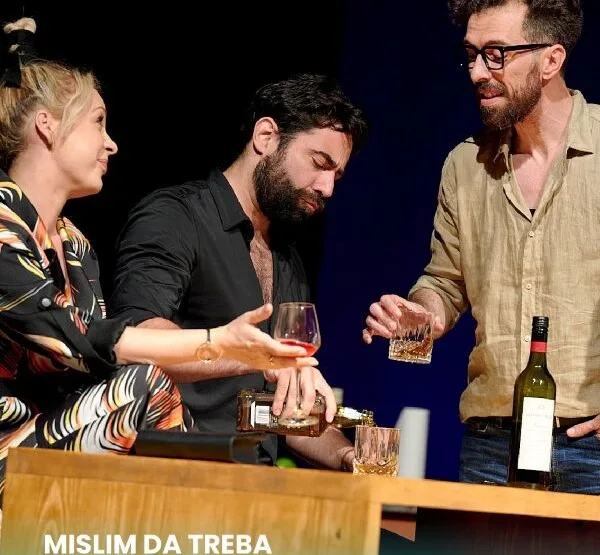 Predstava „Mislim da treba da razgovaramo“ večeras u KIC-u
