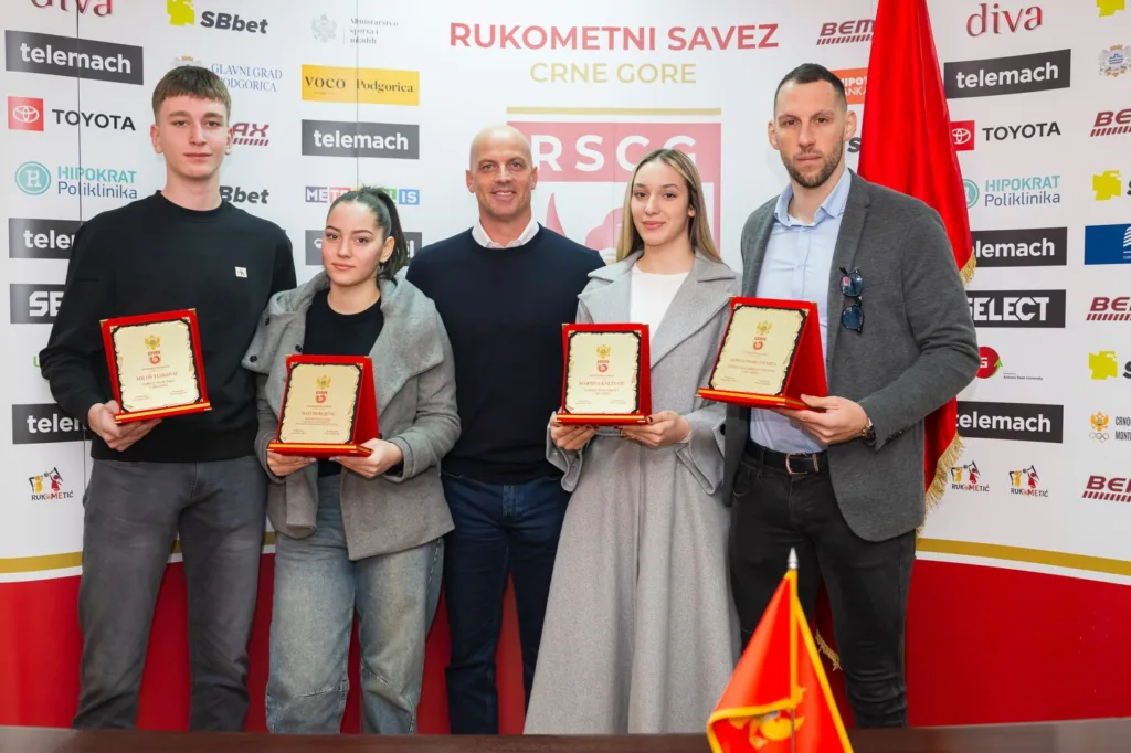Priznanja najboljima u crnogorskom rukometu u godini na izmaku 16 Priznanja najboljima u crnogorskom rukometu u godini na izmaku