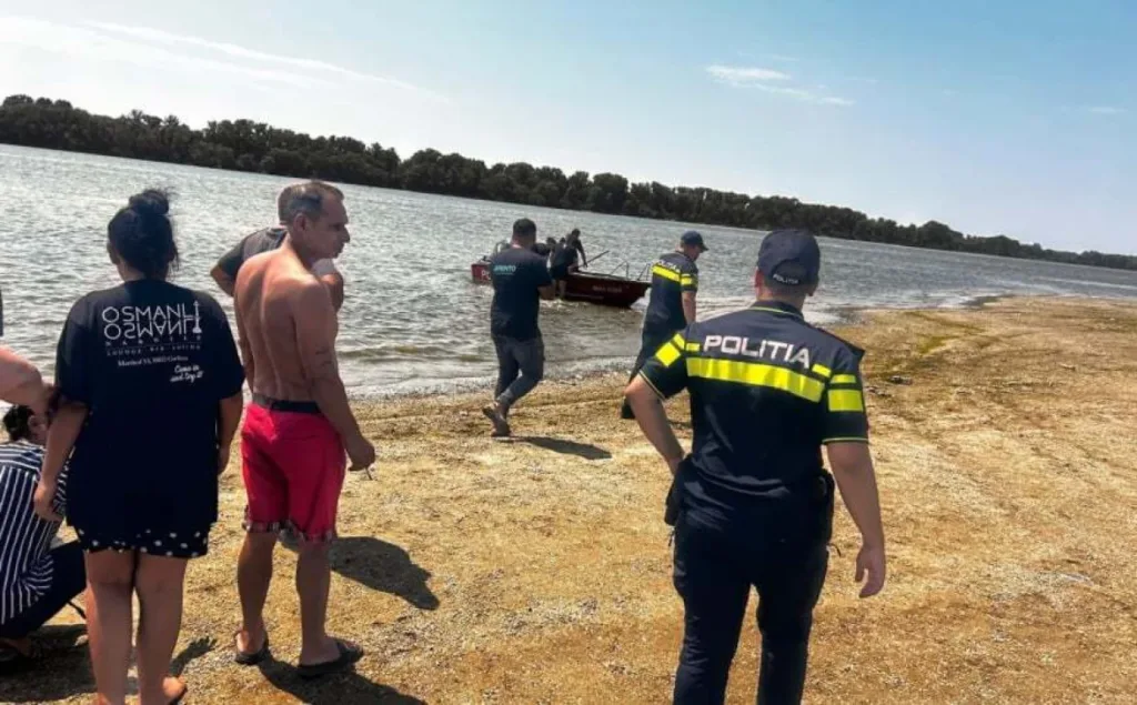 Turistički brod se prevrnuo u delti Dunava, četiri osobe poginule, među njima i dijete