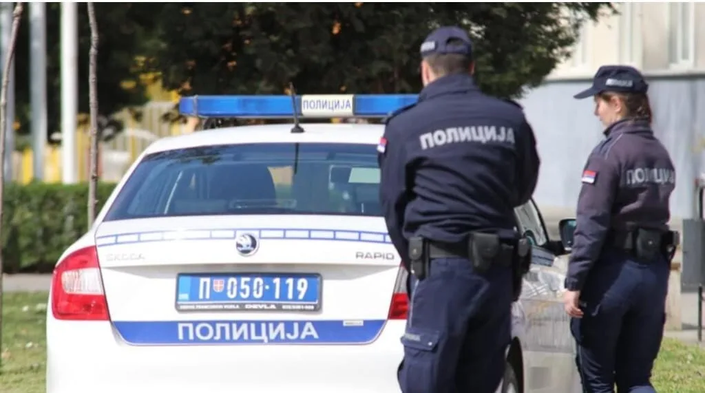Velika zapljena u Srbiji: Čamcem vozili 20 kilograma kokaina 1 Srbija policija