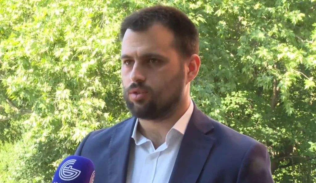 Stefan Vesovic sekretar foto gradski