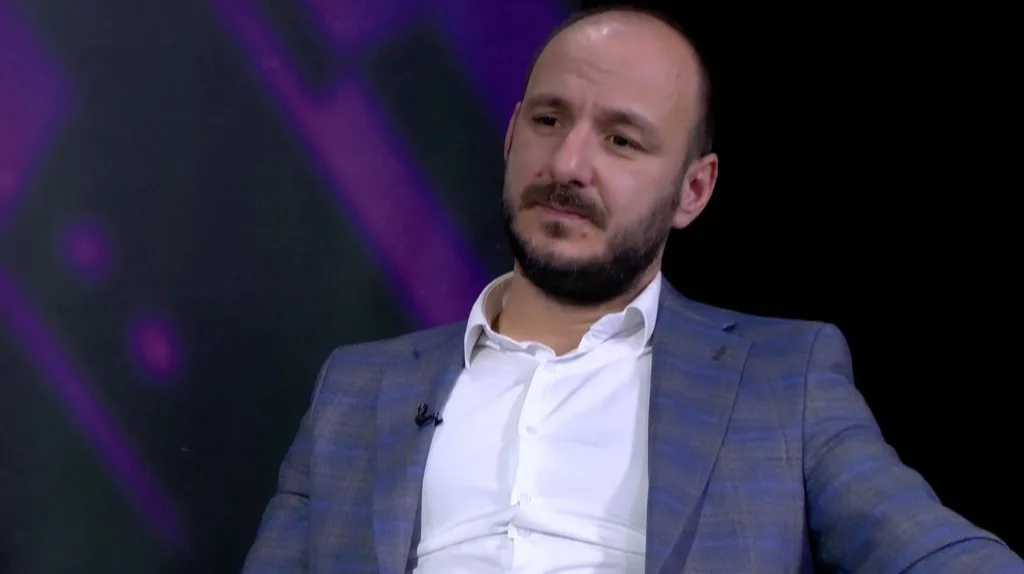 Pavićević: U zdravstvu ozbiljna brojka lažnih diploma, dvije medicinske sestre iz KCCG istog dana upisale fakultet i nostrifikovale diplome 8 Pavićević: U zdravstvu ozbiljna brojka lažnih diploma, dvije medicinske sestre iz KCCG istog dana upisale fakultet i nostrifikovale diplome