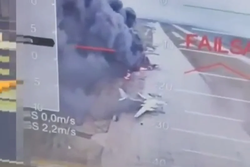 Ukrajinci pogodili ruski aerodrom: Oštećeno i pogođeno više od 40 aviona i bombardera