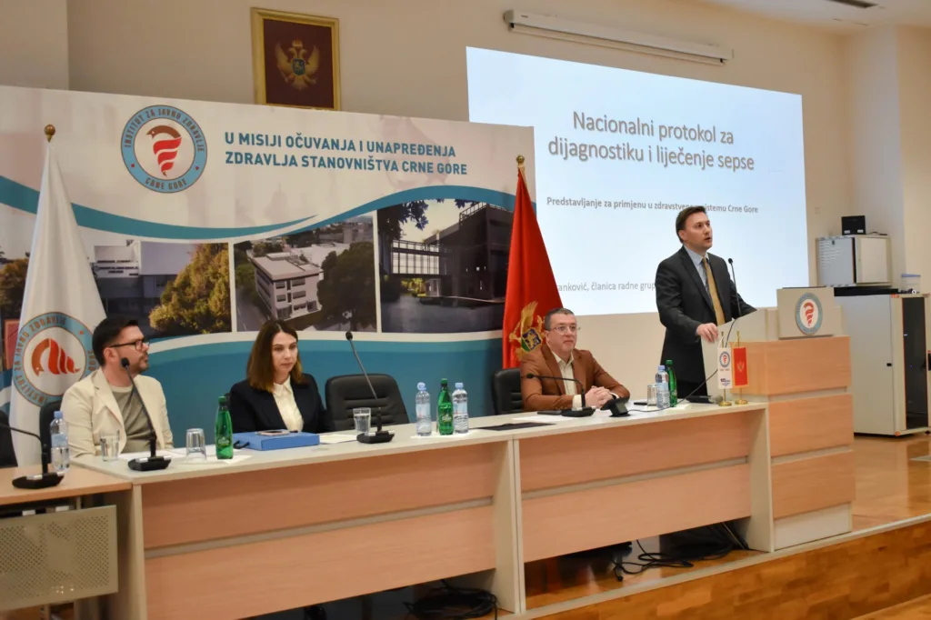 Šimun: Uvođenjem nacionalnih protokola za zbrinjavanje sepse spašavamo živote naših pacijenata 16 Šimun: Uvođenjem nacionalnih protokola za zbrinjavanje sepse spašavamo živote naših pacijenata