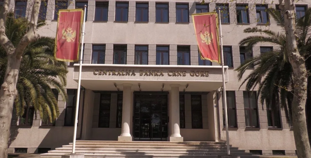 CBCG: Obavezna rezerva 330,18 miliona EUR 15 CBCG: Obavezna rezerva 330,18 miliona EUR