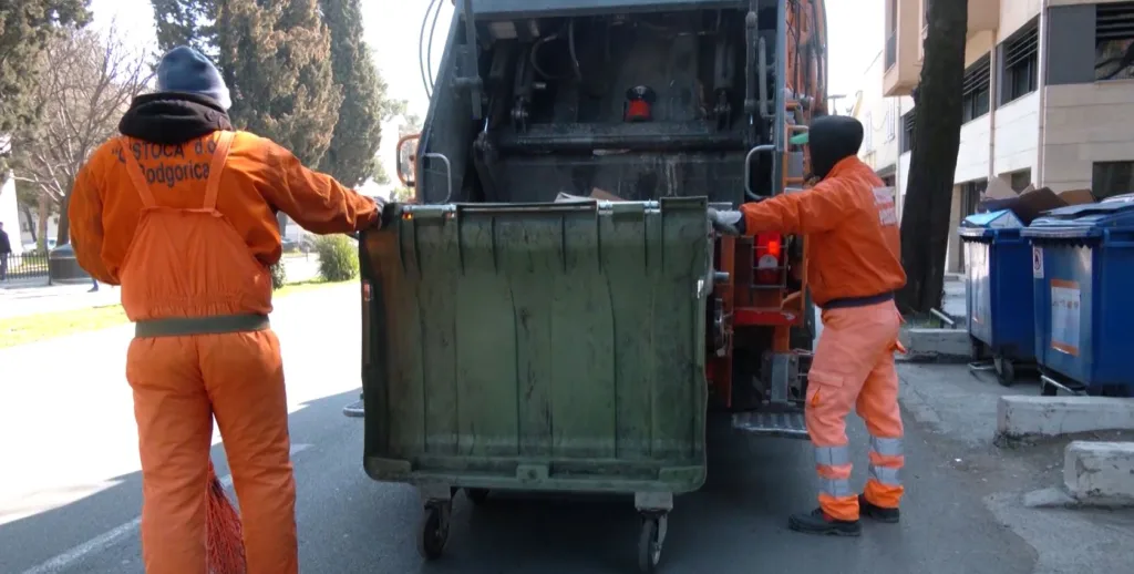 cistoca otpad foto gradski me