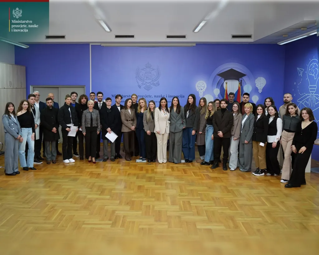 Stipendije do 25.000 eura za najbolje studente koje studiraju u inostranstvu