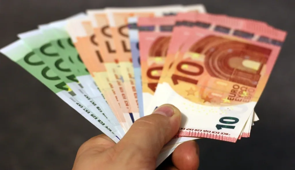 Monstat: Bez provjere materijalnog stanja isplaćene 1,2 milijarde eura