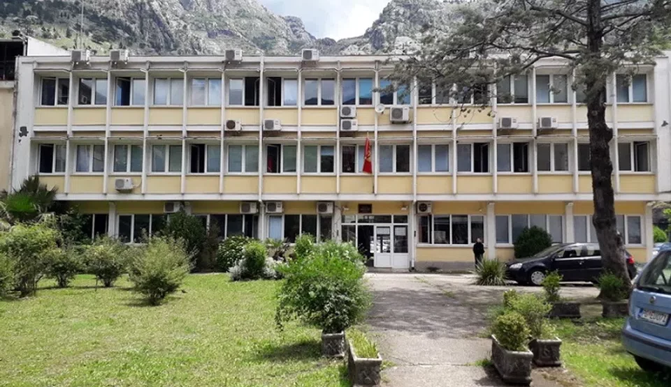 Tužilaštvo predložilo pritvor za Jova Mitrovića, a za Vidaka i Milorada Mitrovića zabranu prilaska Jovanoviću