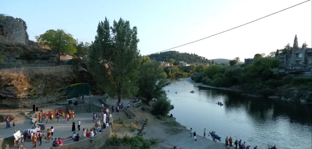 Tokom ljetnjih mjeseci u Podgorici niz manifestacija na obali Morače