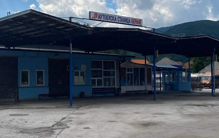 Poslije pet godina kapije autobuske stanice u Beranama uskoro se otvaraju 7 Poslije pet godina kapije autobuske stanice u Beranama uskoro se otvaraju
