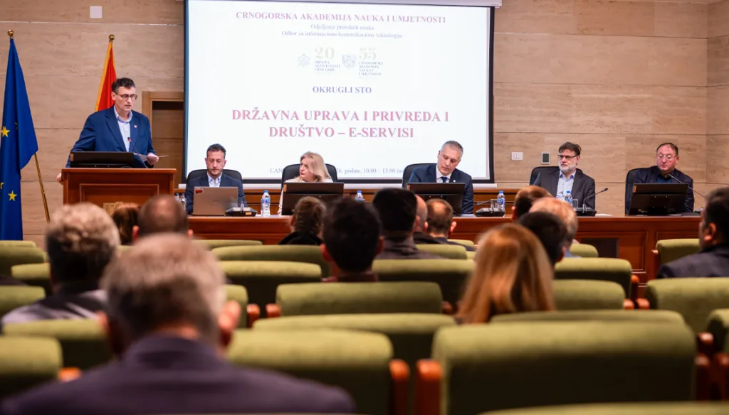 Važno da Crna Gora i države regiona pronađu model za e-servise koji će biti prilagođen našem kontekstu 13 Važno da Crna Gora i države regiona pronađu model za e-servise koji će biti prilagođen našem kontekstu