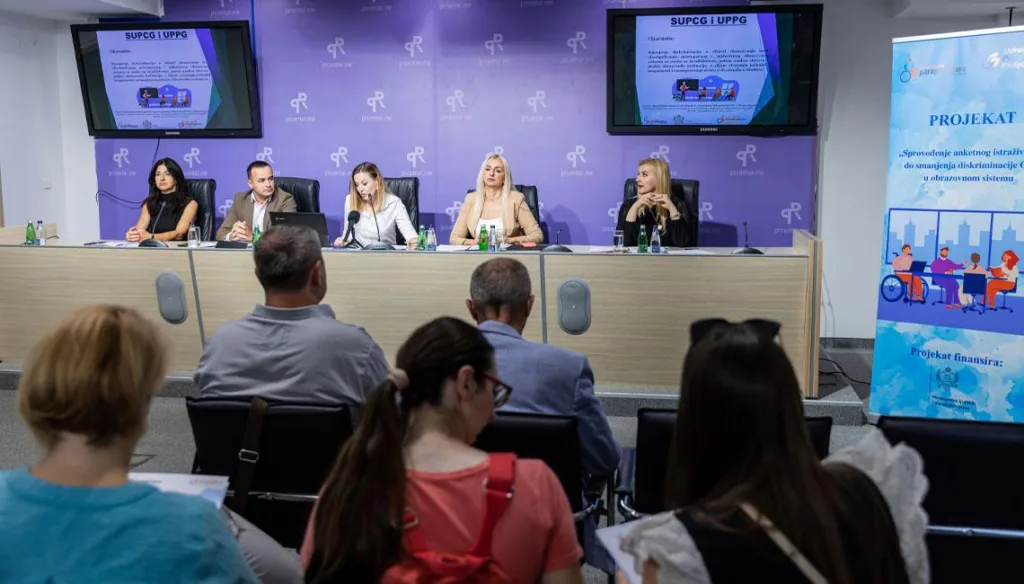 „Obezbijediti godišnje budžetsko planiranje za uklanjanje svih vrsta barijera u obrazovnim institucijama“