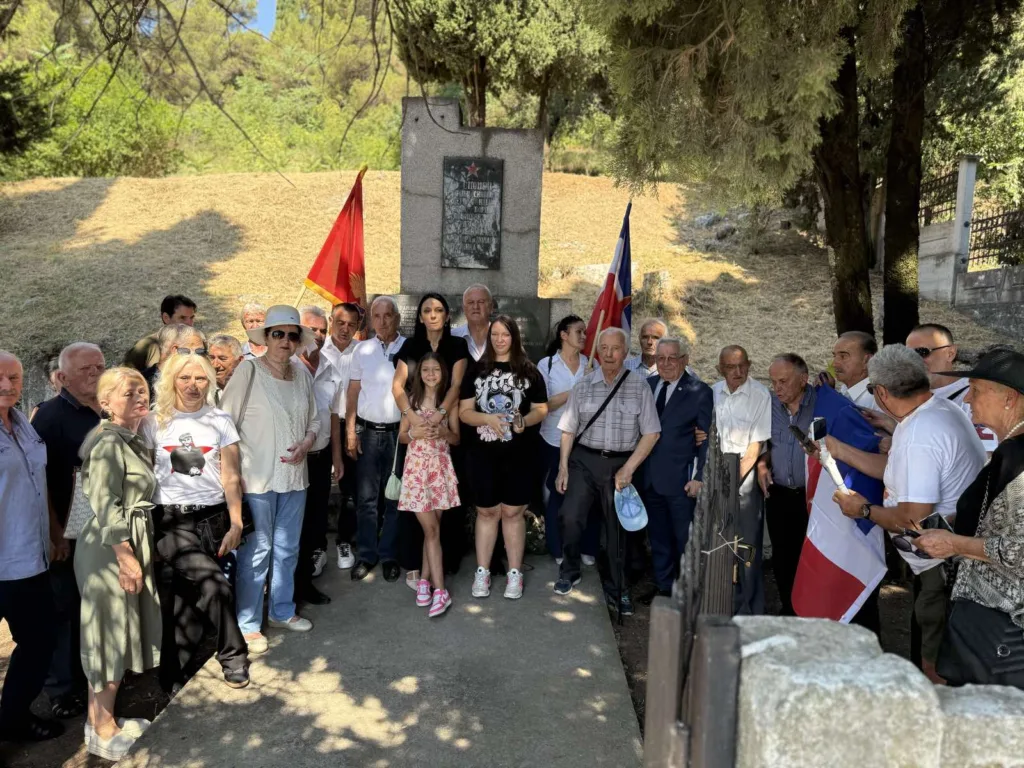 SUBNOR: Počast strijeljanim rodoljubima ispod Ljubovića, sjećanje na junake koji su dali živote za slobodu