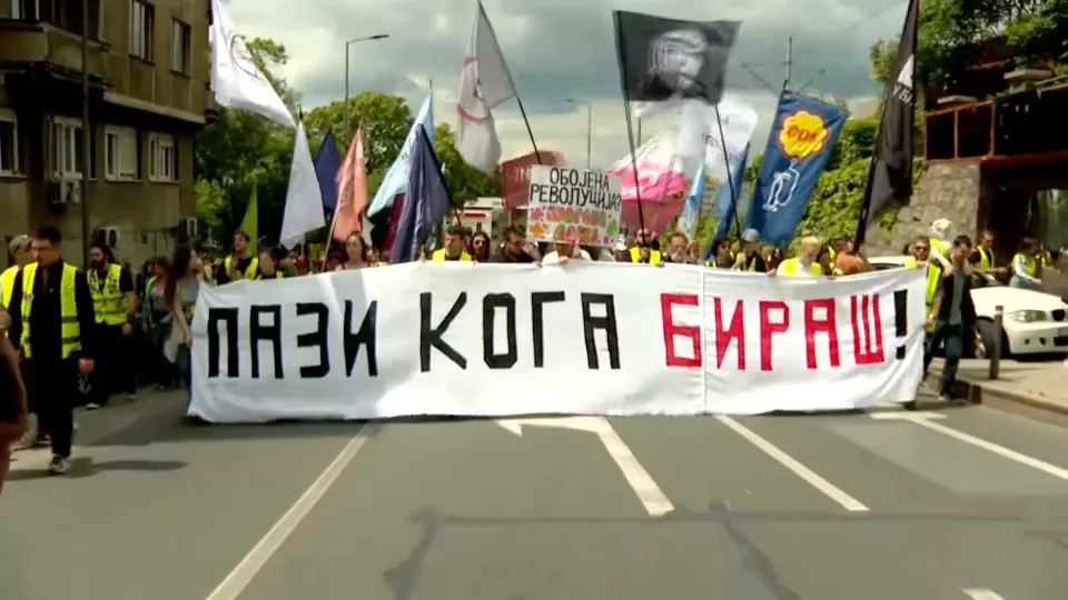 Protest studenata i građana u Beogradu: Pozvali na vanredne izbore