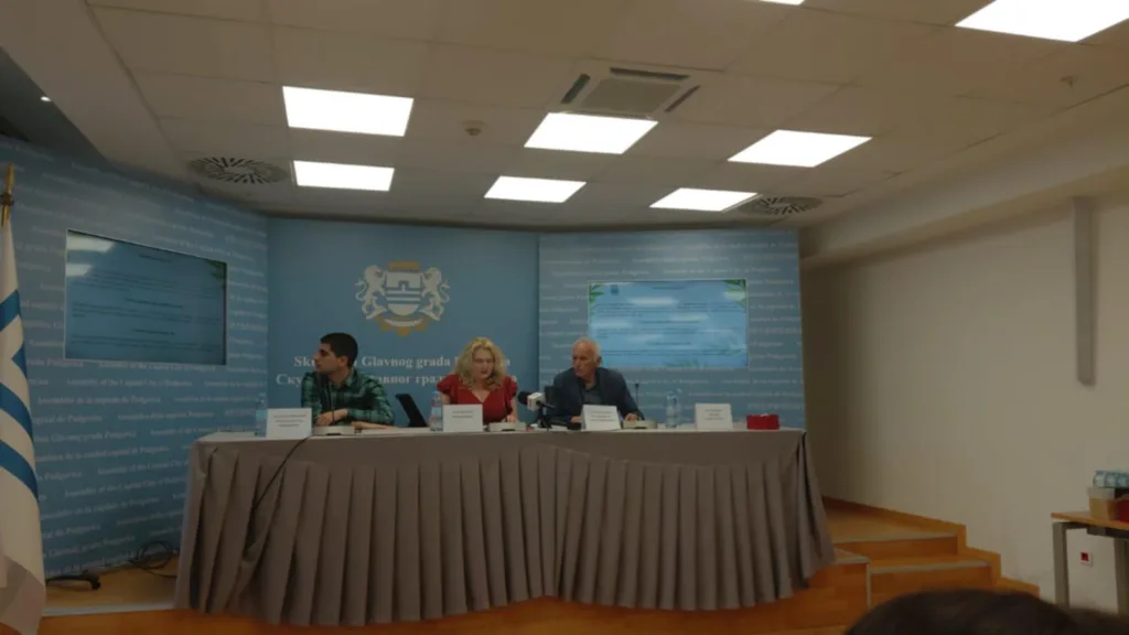 Pavićević: Poljoprivrednicima u Podgorici 815.000 eura, podrška za razvoj mljekarstva, stočarstva, pčelarstva 4 Pavićević: Poljoprivrednicima u Podgorici 815.000 eura, podrška za razvoj mljekarstva, stočarstva, pčelarstva