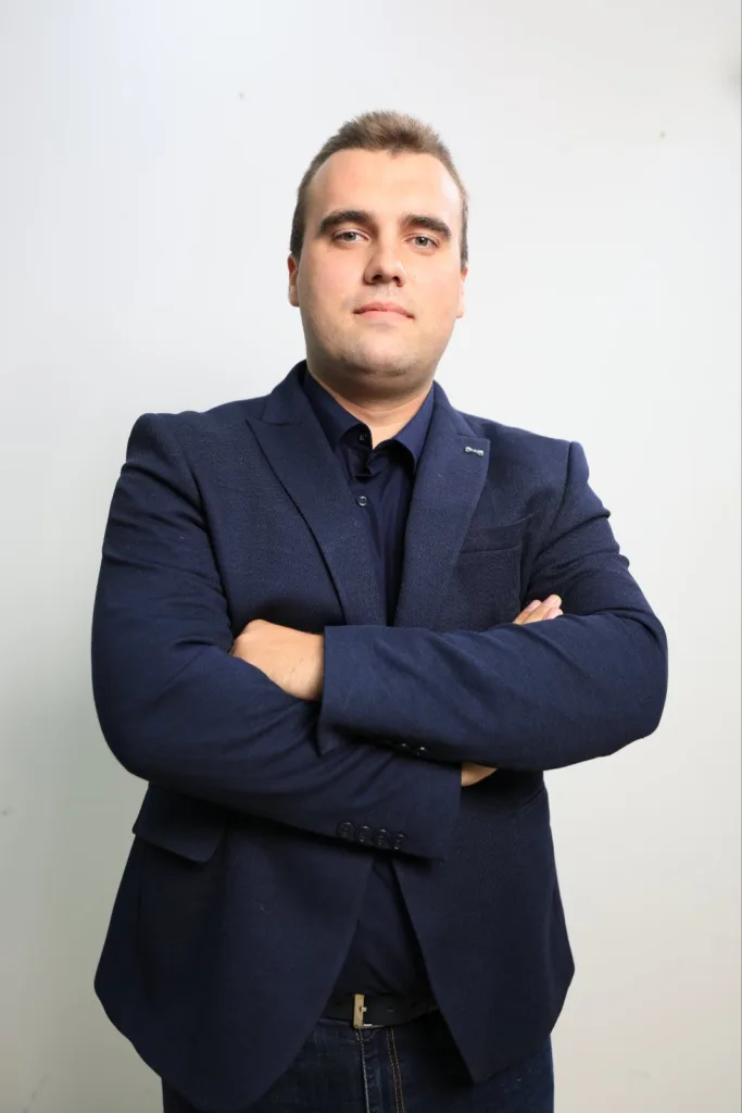 SNP: FK Crvena stijena i Tološi dobijaju stadion kakav zaslužuju 13 SNP: FK Crvena stijena i Tološi dobijaju stadion kakav zaslužuju