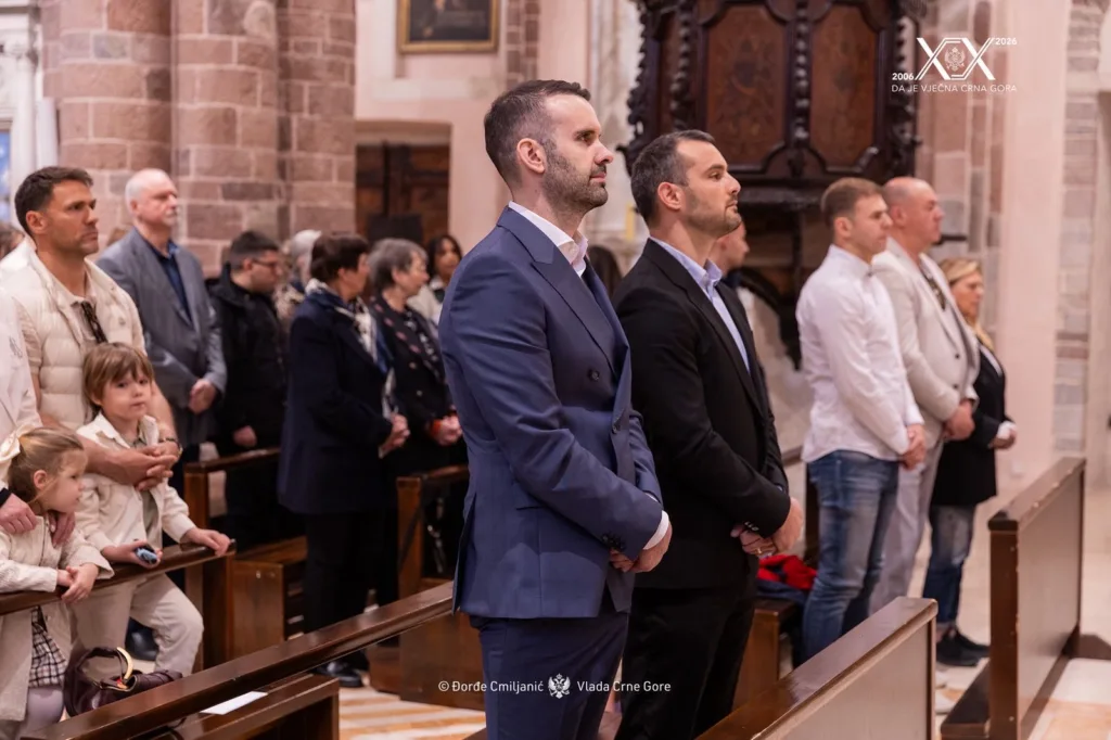 Spajić čestitao Uskrs i prisustvovao misi u Kotoru: “Čuvajmo zajedništvo i solidarnost”