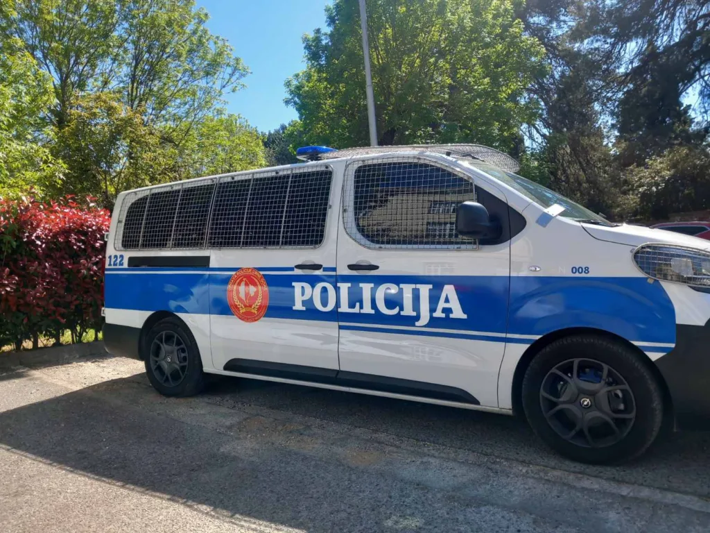 IMG dfbfde09b20182153b63e67722c201ed V