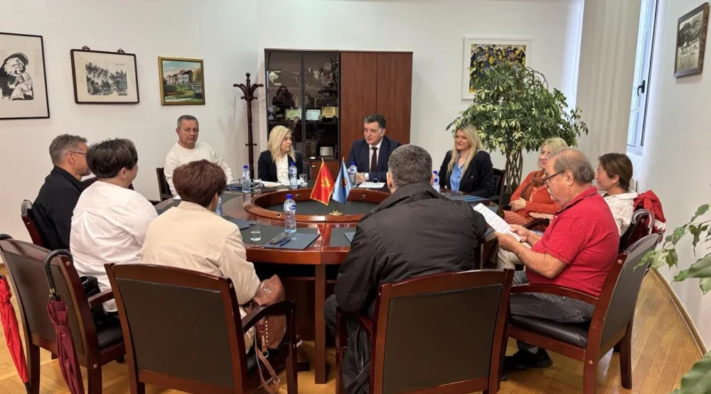 Opština Tivat podržala izdavačke projekte sa 15.000 eura