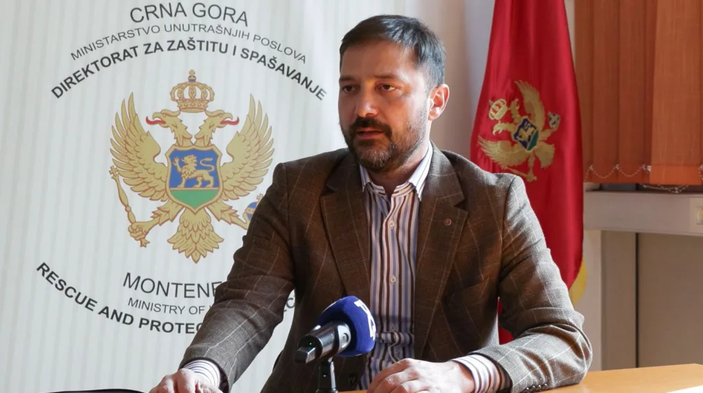 (VIDEO) Vojinović: Spremniji smo za požarnu sezonu nego prošle godine, imaćemo četiri letjelice na raspolaganju 3 (VIDEO) Vojinović: Spremniji smo za požarnu sezonu nego prošle godine, imaćemo četiri letjelice na raspolaganju