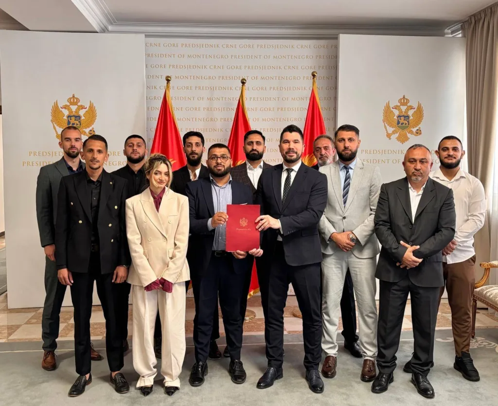 Inicijativa za autentičnu zastupljenost Roma u Skupštini Crne Gore: Korak ka pravdi i jednakosti 7 Inicijativa za autentičnu zastupljenost Roma u Skupštini Crne Gore: Korak ka pravdi i jednakosti