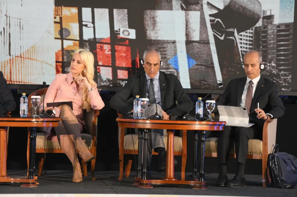 f352671a 69a2 4491 942e 771b54a796b6