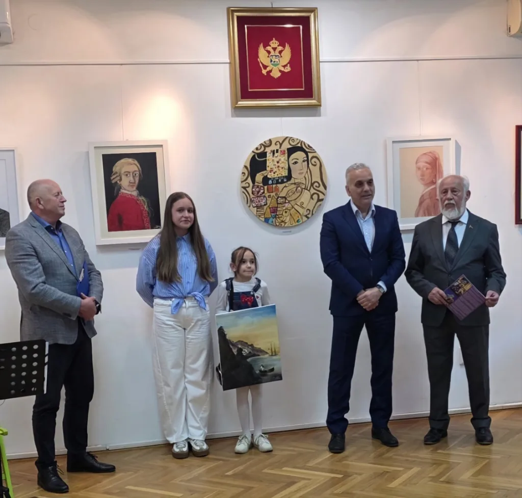U Zagrebu otvorena izložba slika Hane Konatar