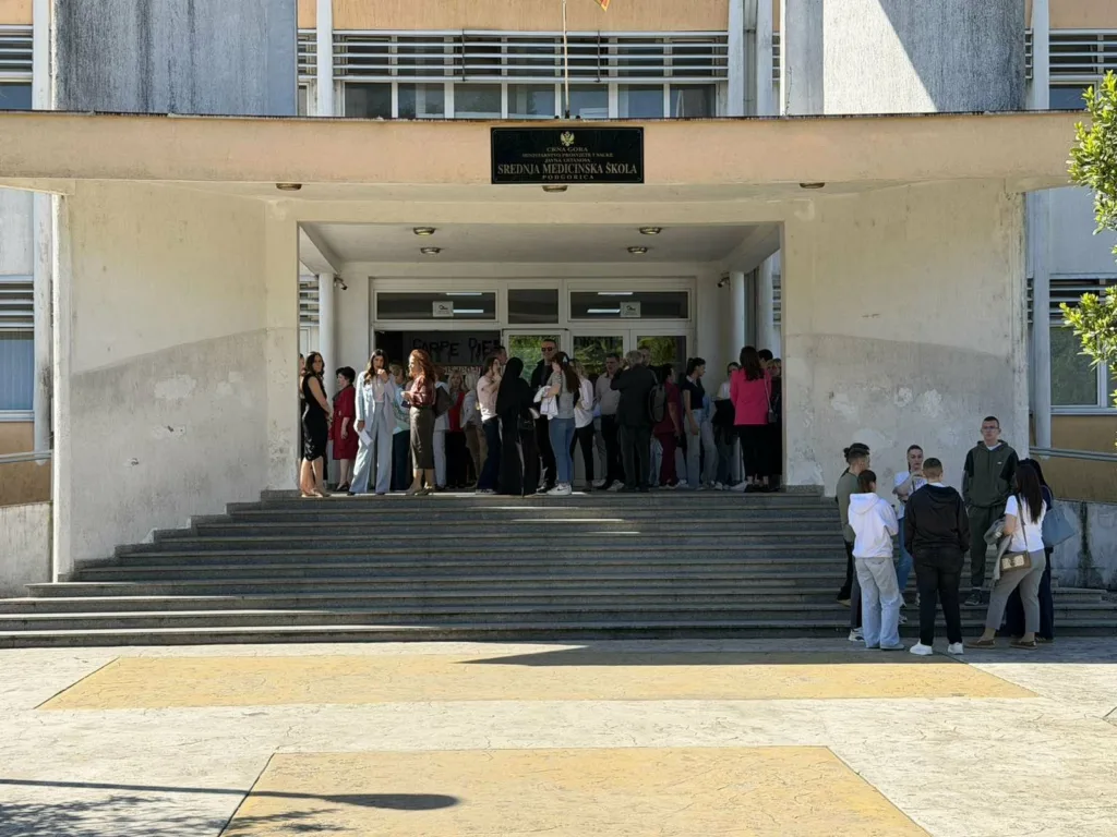 Državno takmičenje u Medicinskoj školi prekinuto zbog dojave o bombi
