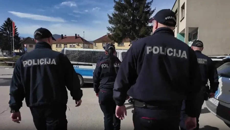 Bankama 17 naredbi za blokadu, zamrznuto više od 1,5 miliona eura 1 policija 3