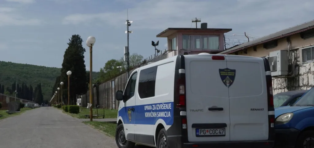 (VIDEO) U UIKS-u tokom prošle godine oduzeto 1.400 nedozvoljenih predmeta