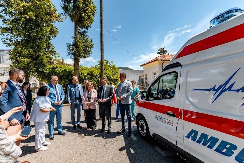 Donacija od 120 hiljada eura Opštine Herceg Novi za Bolnicu Meljine 2 Donacija od 120 hiljada eura Opštine Herceg Novi za Bolnicu Meljine