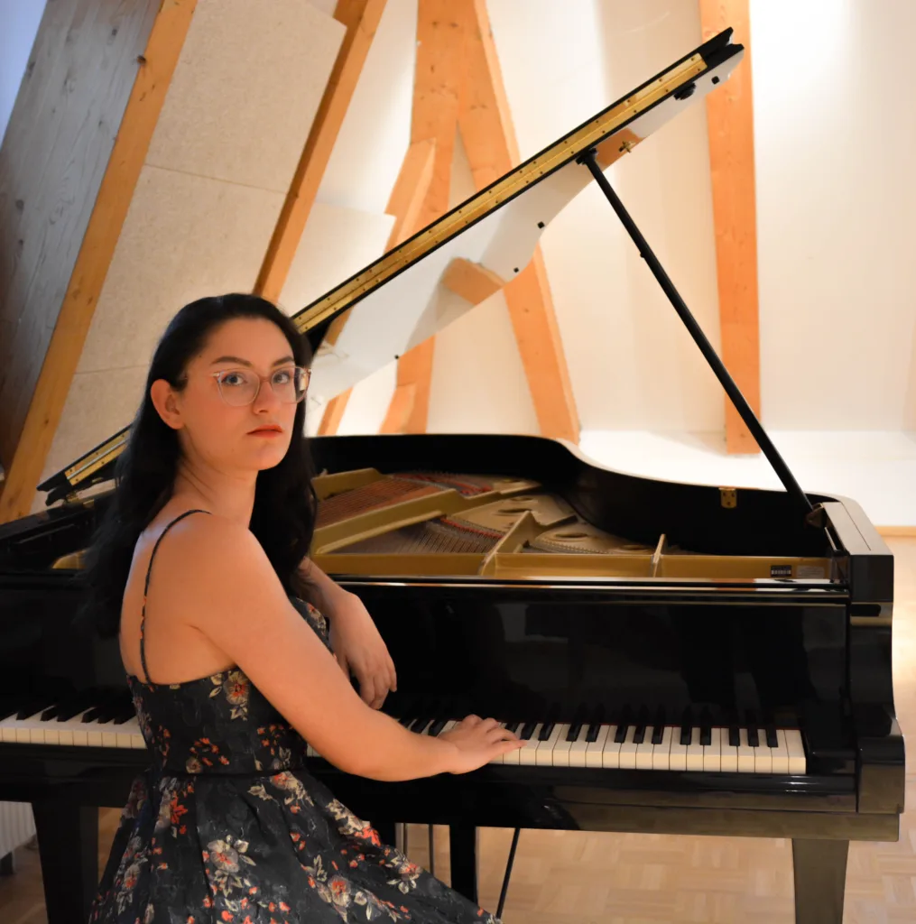DJina Perazic