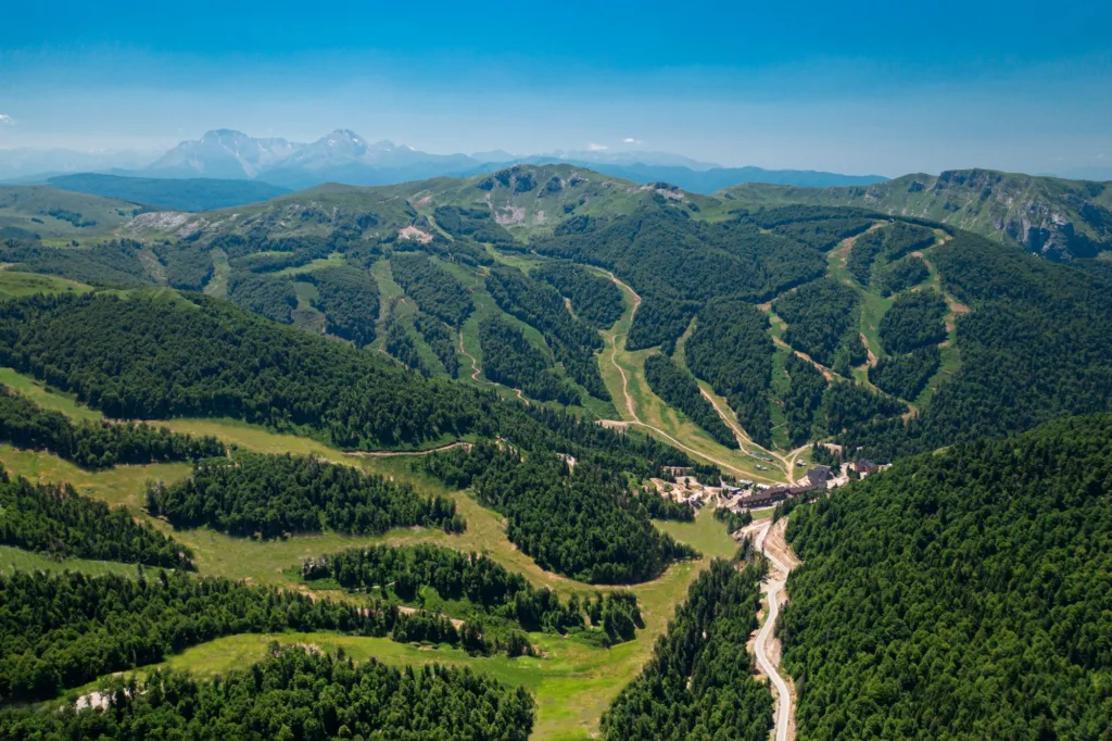 AP News, Resident i CB Herald o Crnoj Gori: Nova generacija planinskih destinacija nastaje na Balkanu