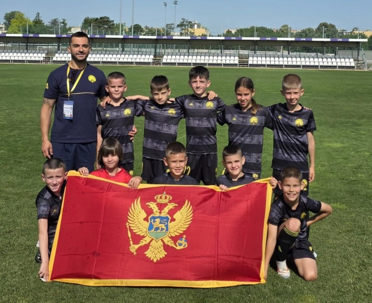 Stari aerodrom FK Stari aerodrom