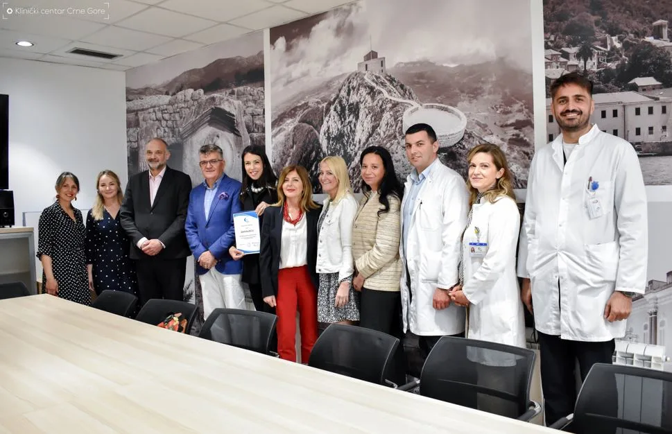 Međunarodni klub žena donirao EKG aparat Klinici za nefrologiju