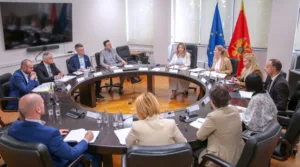 Bankarski sektor otporan, rizici i dalje umjereni uprkos globalnim izazovima 11 Bankarski sektor otporan, rizici i dalje umjereni uprkos globalnim izazovima