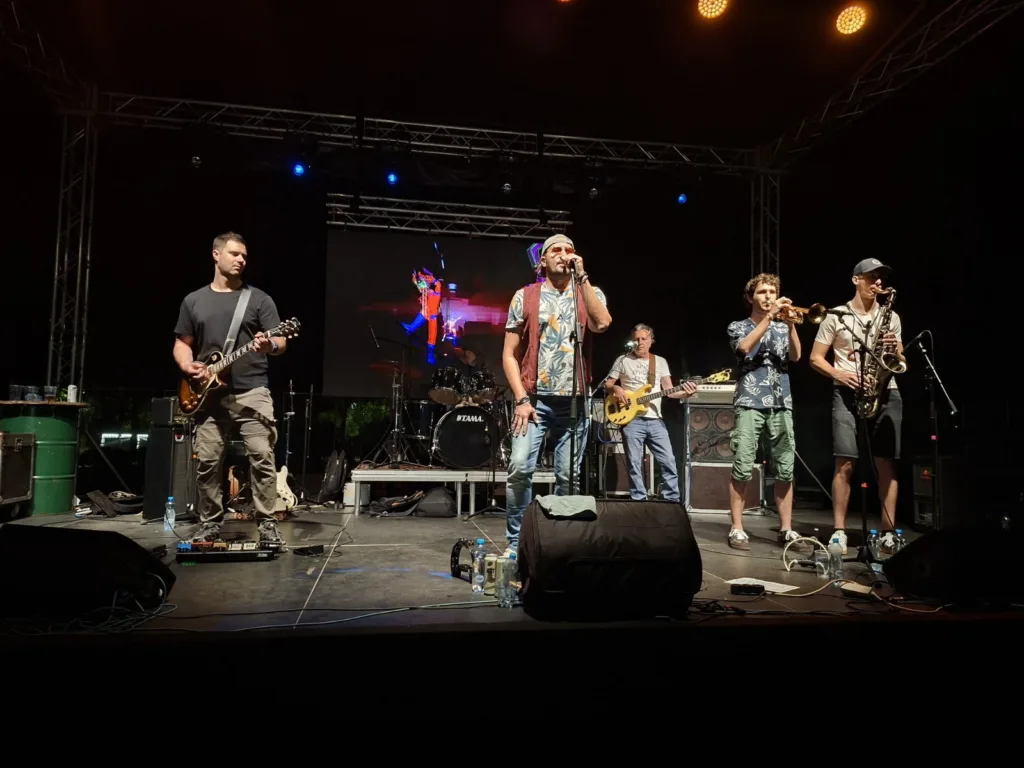 (FOTO/VIDEO) Garden Fest još jednom opravdao očekivanja: Sjajna atmosfera u Njegoševom parku