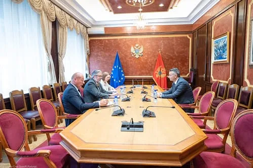 Vuksanović i Kiz: Snažno partnerstvo Crne Gore i SAD važno za stabilnost i razvoj države