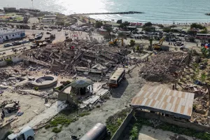 After the devastating earthquake in Venezuela, there may be as many as 100 thousand dead.
