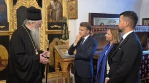 Predsjednici Republike Francuske i Crne Gore posjetili Cetinjski manastir