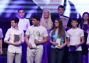 (VIDEO) Dodijeljene diplome „Luča“; Ljiljanić: Vi ste najbolji ambasadori svojih škola, porodica i Podgorice 2 (VIDEO) Dodijeljene diplome „Luča“; Ljiljanić: Vi ste najbolji ambasadori svojih škola, porodica i Podgorice